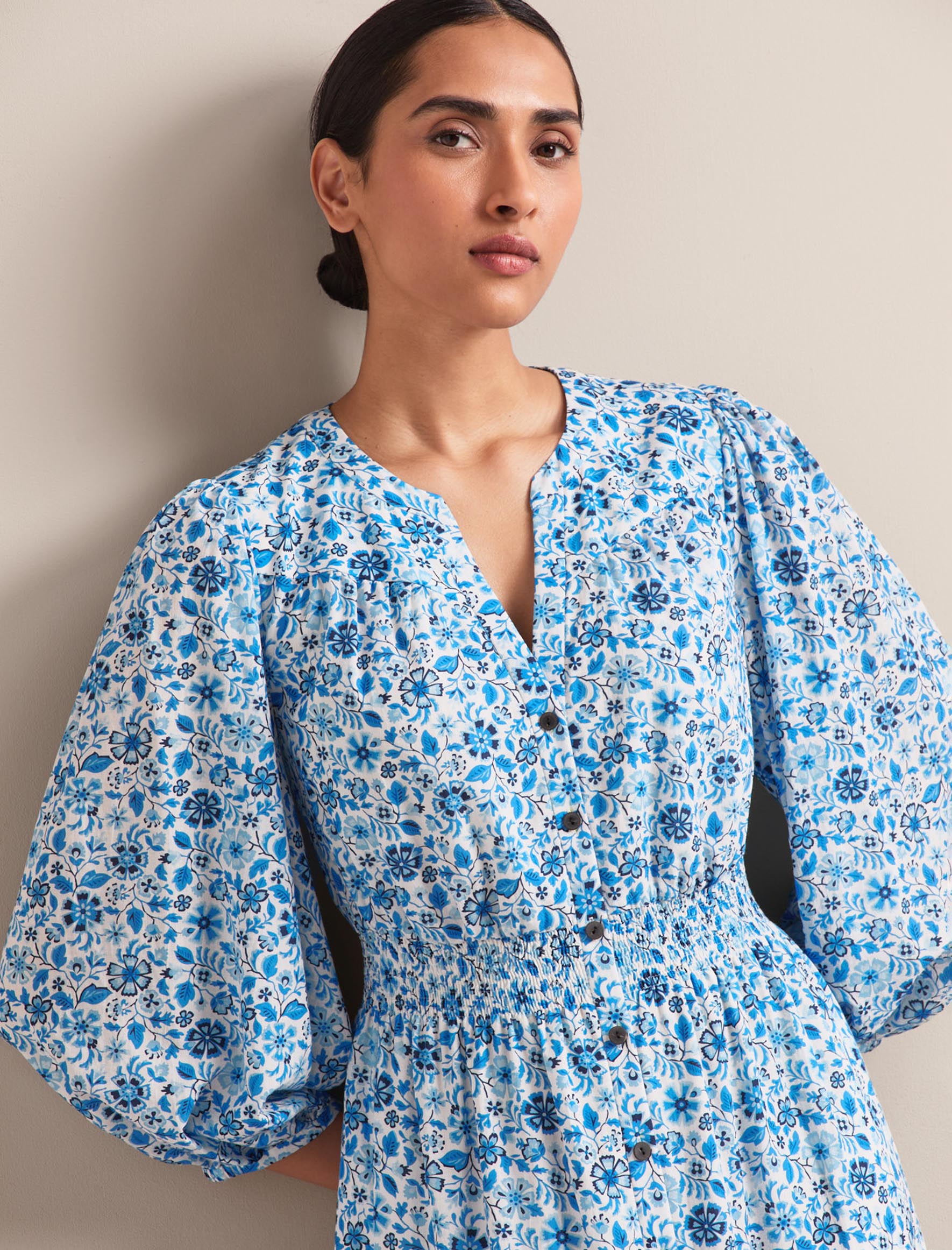 Aspen Cotton Blend Maxi Dress - White Blue Ditsy Carnation Print - Image 12